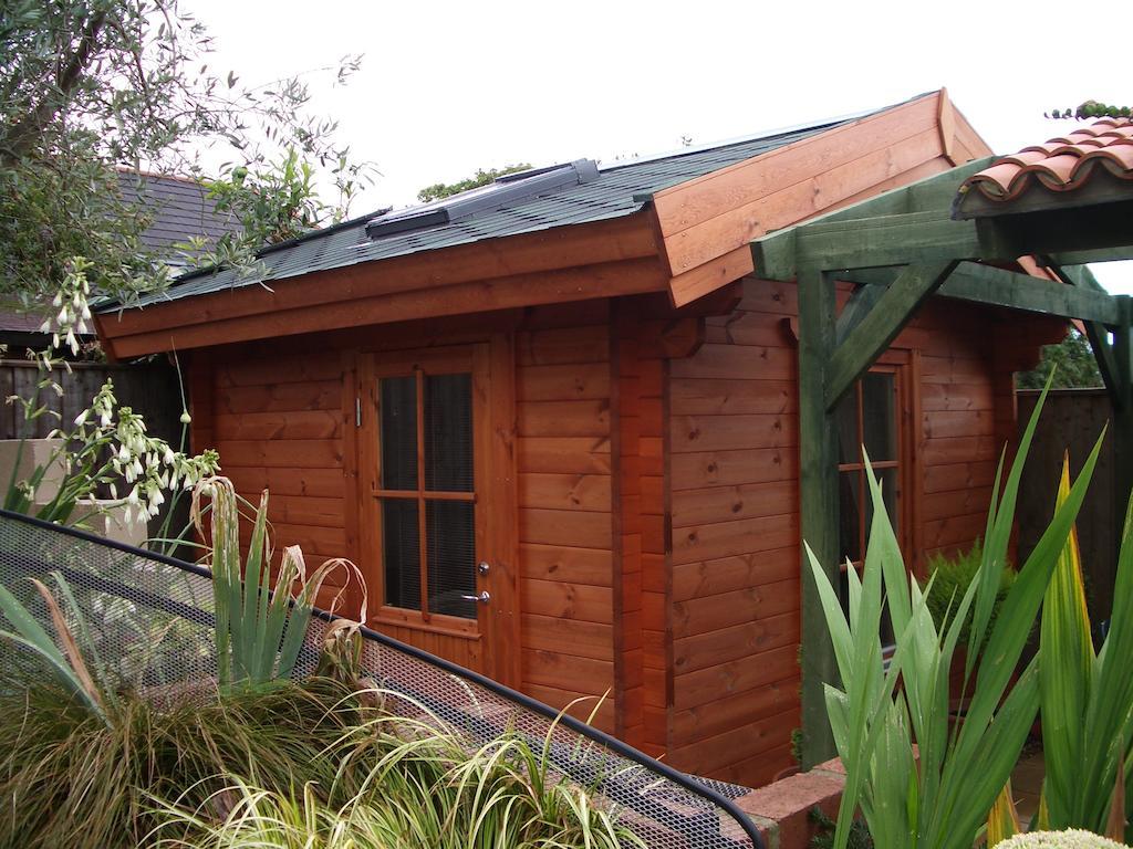Weston Cottage Poole Exterior photo