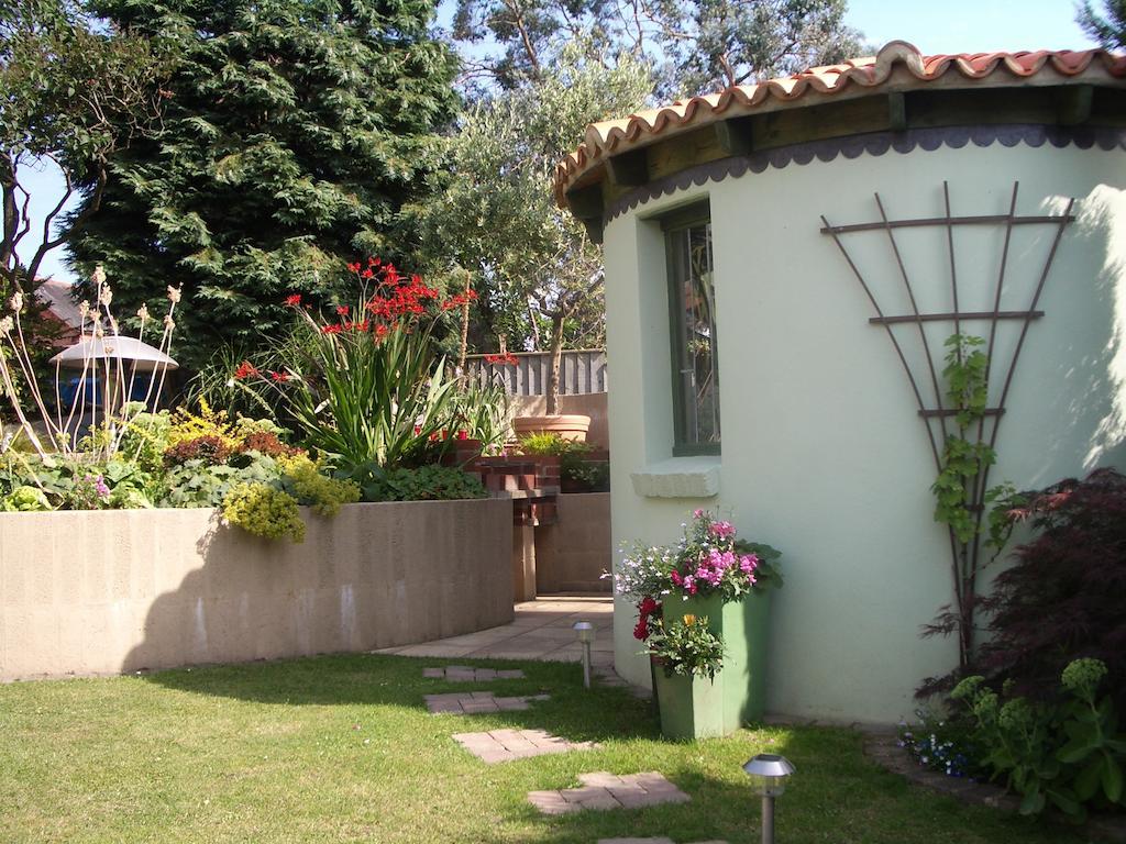 Weston Cottage Poole Exterior photo